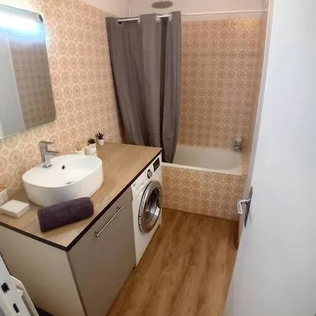 Apartament T1bis, Balcon, Proche Part-dieu